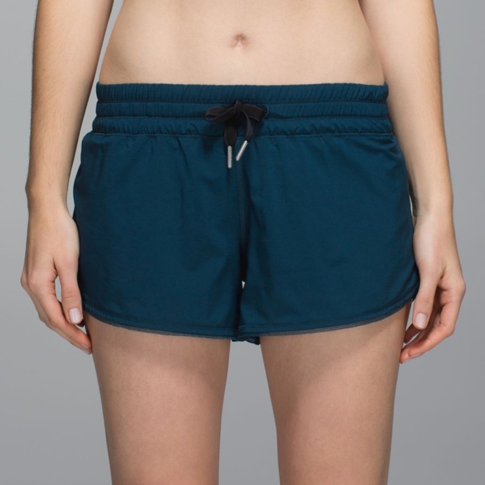 Lululemon Seek The Heat Short